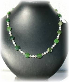 Kanadische Jade Kette mit Perlen